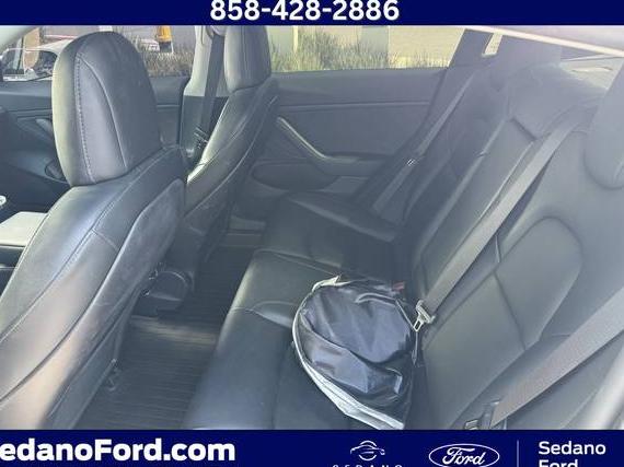TESLA MODEL 3 2019 5YJ3E1EB4KF388109 image